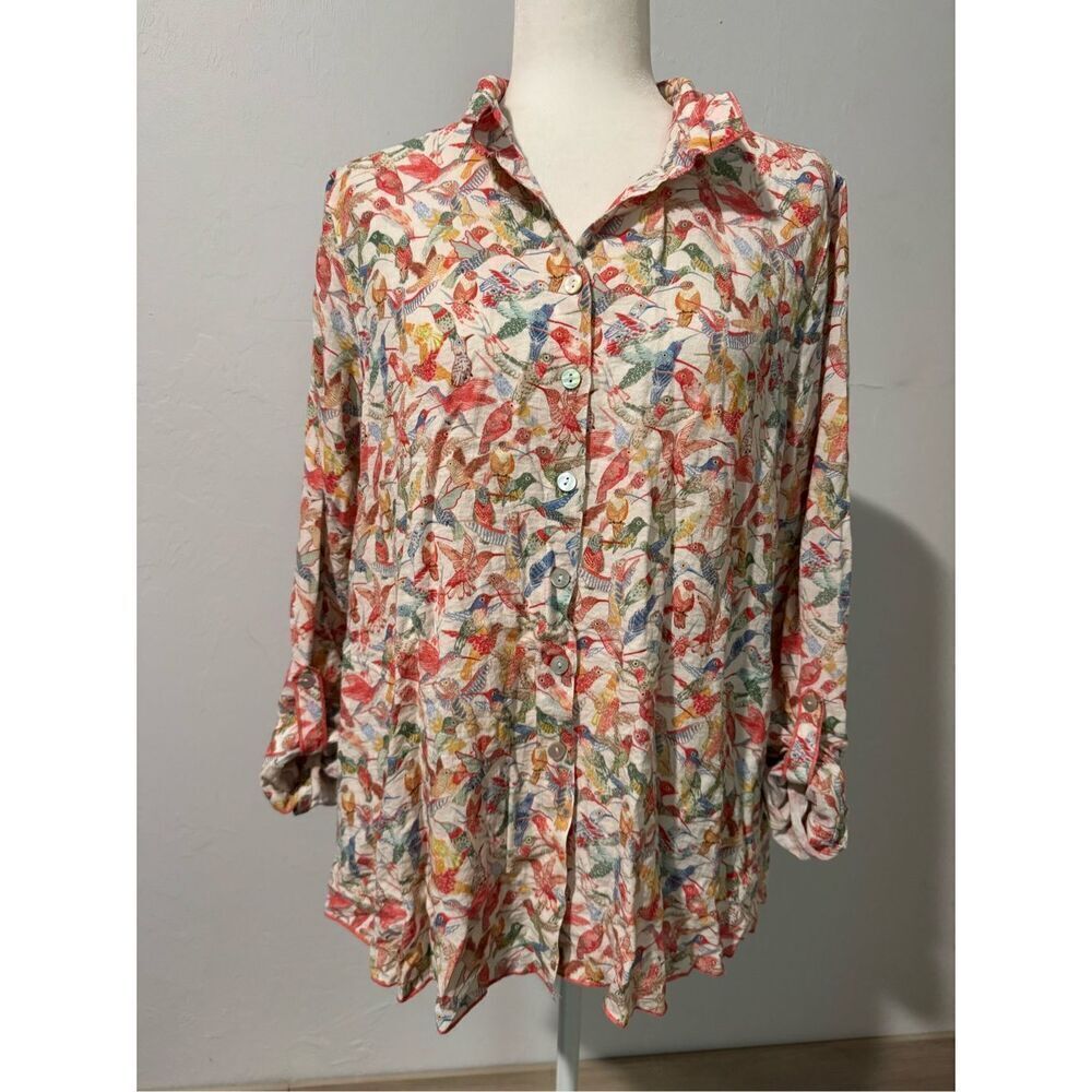 John Mark hummingbirds print button up wire collar accent zipper on back M top